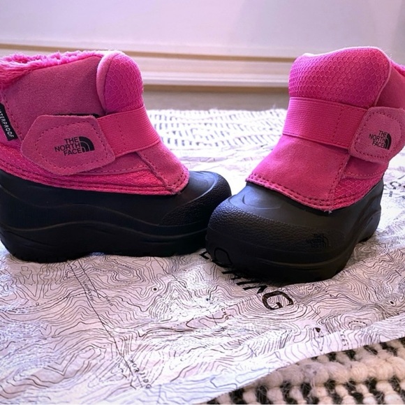 The North Face Pink and Black Toddler Boots - Picture 1 of 4